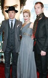 �z�[���Y�䂩��̒n��3000�l �f��w�V���[���b�N�E�z�[���Y�x�����h���v���~�A�J��