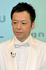 ���n�H���̒��s�ǂŏo������wNECK�x���~��