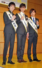 （向かって左から）審査員特別賞の古川雄輝さん、グランプリの大野拓朗さん、メンズノンノ賞の菊田大輔さん（C）ORICON DD inc.　