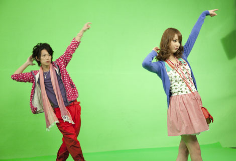 画像 写真 佐々木希 佐藤健 Fit Sダンス で初共演 渡辺直美も女神姿でキメる 7枚目 Oricon News