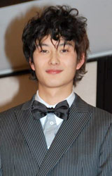 �w2010�N�G�����h�[���܁x�V�l�܂���܂������c���� (C)ORICON DD inc. 