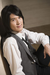 のだめ でもお馴染みのピアニスト 清塚信也が 龍馬伝紀行 新テーマ曲担当 Oricon News