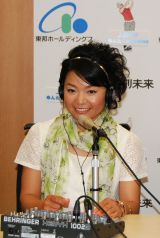 東京・福岡・沖縄のFMラジオ3局ネットで自身初のDJ番組に挑戦する、女子プロゴルファー・上原彩子　