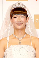 昨年8月のイベントでウエディングドレス姿を披露した北陽・虻川美穂子　（C）ORICON DD inc.　