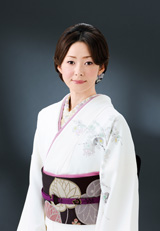 ��΂܂ǂ��̎����E���j���񂪔x����Ŏ���