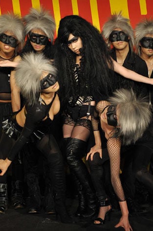画像 写真 仲里依紗扮するゼブラクイーンが渋谷で初の生ライブ 1枚目 Oricon News