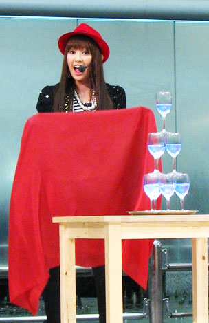 AKB48 小嶋陽菜19th シングル選抜じゃんけん大会 涙サプライズ　チェキ 小嶋陽菜 - AKB48「涙サプライズ！」イベントにファン5000人集結