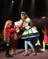 5����25�΂̒a�������}���A�o�[�X�f�[�R���T�[�g���J�Â��������Ďq(photo kamiiisaka hajime) 