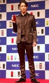 NEC携帯電話の2010年夏モデル発表会に出席した玉木宏　（C）ORICON DD inc.　