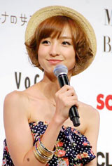 AKB48�c�����q�A�f�B�[�v�C���p�N�g���j�̖��t���e��