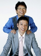 ���������Ɩ؉������ƃ{�N�����o�[�A�΂��̍ՓT�wLIVE STAND 2010�x�Ń��C�u����