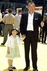 �wMother�x�̓V�ˎq���E���c���؁A�ߕr�Ə��n�ā@�uThank you�v�Ɖp��ł�������