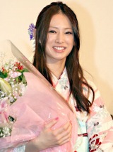 �k��i�q�A���[�Ɂu�^���̈��A���ɂ��v�Ɗ肤