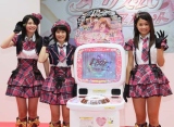 初の単独イベントを行ったAKB48研究生発アイドルユニット・ミニスカート（写真左から）森杏奈、竹内美宥、島田晴香　