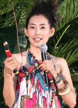 �ؑ����]�̒��X�^�~�i�����ɌE�˗m��M�u�A�b�v