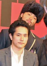 二宮和也 松山ケンイチ Gantz スーツは1着50万円也 Oricon News