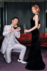 �đq���q�A�g2000���~�ߑ��h�g�ɂ��z�X�g�N���u����