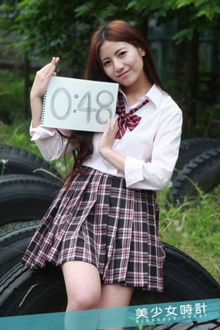 画像 写真 制服美少女たちが時を刻むiphoneアプリ 1枚目 Oricon News