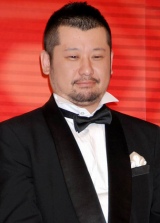 �P���h�[�R�o���V�A���Ԃ̃o�C�N�����Q���u���O�ŕ�