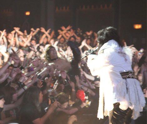 X JAPAN14NԂƂȂcA[EkăcA[̖͗l 