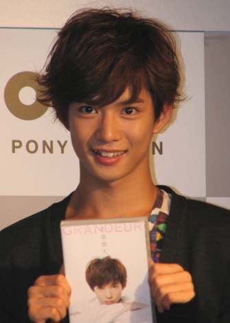 千葉雄大 GRANDEUR [DVD] 千葉雄大が1stDVDをリリース。戦隊