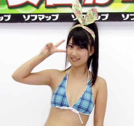 安西かなの画像 写真 15歳のグラドル 安西かなが メイド水着 に 5枚目 Oricon News
