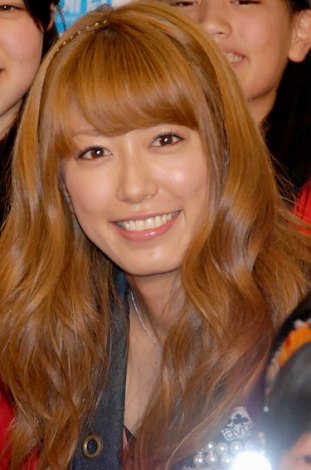 里田まいの画像 写真 里田まい 交際宣言後初イベントで笑顔満開 7枚目 Oricon News