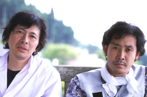 『水曜どうでしょう』(北海道テレビ)の新シリーズで、4年ぶりに名コンビを復活させる(左より)鈴井貴之、大泉洋 