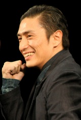 �ɐ��J�F��u�W���j�[�Y����Ƃ̉��荇���������v