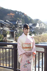 �f��w���J���x�ŉf�揉�剉������SPEED�̏㌴�����q�@