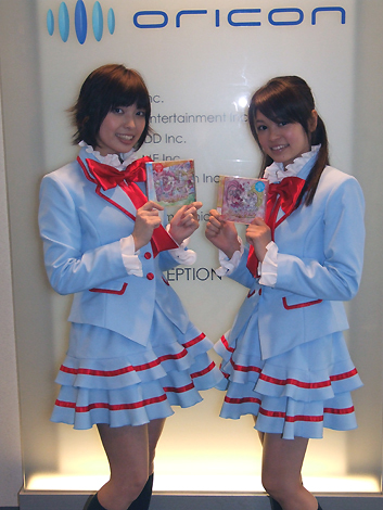工藤真由と池田彩 制服姿で スイートプリキュア 主題歌をアピール Oricon News