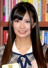 日本テレビ系新番組『なるほど！ ハイスクール』の会見に出席したAKB48・倉持明日香　
