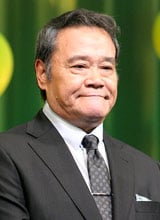 ���c�q�s�剉�w����錢�x������I���ʉ� ���������̌Ï��ɐG���