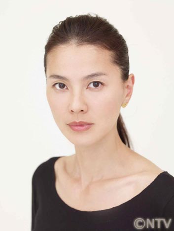 江角マキコ、女医役で4年ぶり連ドラ主演 ライバルの女刑事役に石原さとみ | ORICON NEWS