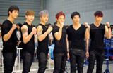 2PM（左からテギョン、ニックン、ウヨン、ジュノ、ジュンス、チャンソン）（C）ORICON DD inc.　