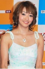 �g���c�u���O�����h�����@���炩���肪1�N4�����Ԃ�u���O�ĊJ