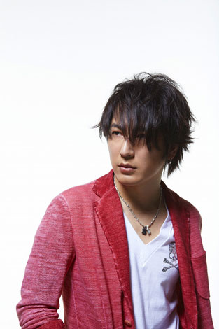 元SURFACE・椎名慶治、ソロ名義初フルアルバムで本格始動