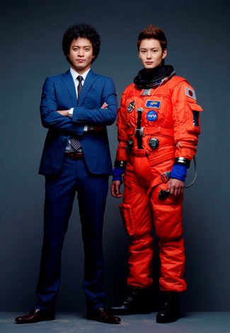 画像 写真 最後のスペースシャトルに 小栗旬 岡田将生 兄弟の写真が 搭乗 2枚目 Oricon News