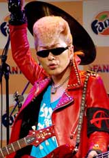 �����H�āA�V�o���h�ōg���o�������u���ЁAAKB48�Ɓv