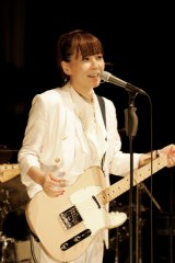 �g�̂�CM�����h�y�򖃎q�A�wPON�I�x�e�[�}�\���O����I