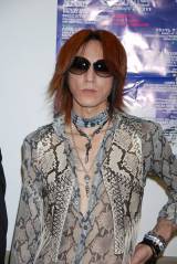 SUGIZO (C)ORICON DD inc.