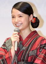 �N���āA�����҂���̊񂹏����Ɋ��� �{�肠�����u��Ȃׂ��č�����v