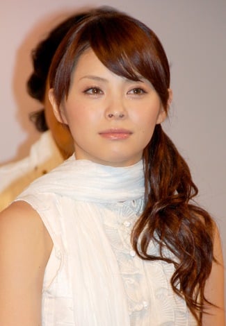 松浦亜弥 子宮内膜症を公表 今後も 無理はしない範囲で 活動 Oricon News