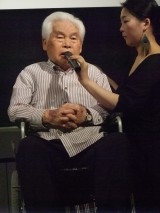 �V�����l�ēw�ꖇ�̃n�K�L�x�ŕăA�J�f�~�[�܂ɒ��ށu�������q�ɏ��������������v