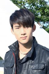 2PM�E�e�M�����A���{�̘A�h���ɏ����M�����[�o�� 