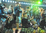 劇場デビュー公演『ひまわり1st「僕の太陽」』を行ったAKB48の新チーム「チーム4」　（C）ORICON DD inc. 