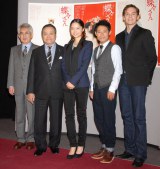 �{�肠�����A�ɓ��~�j�狤���o�D����̍����ɐԖ� 