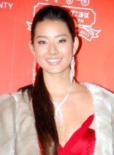 �Γc����̒����E���݂�A�̎�&���D�f�r���[�Ɍ����g���{��h�׋��� 