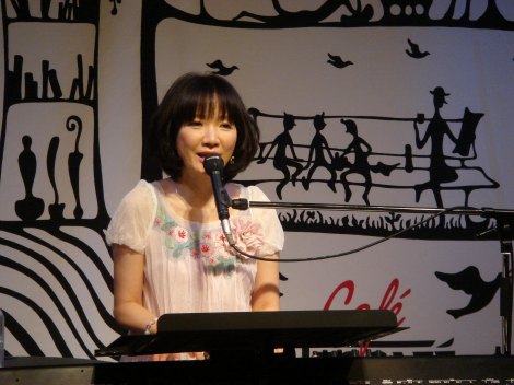 平松愛理、デビュー22年で初のレコ発ライブ | ORICON NEWS