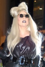 �y�g���̍���z���f�B�[�E�K�K�A�g���p�ɉ̎��A�����W 